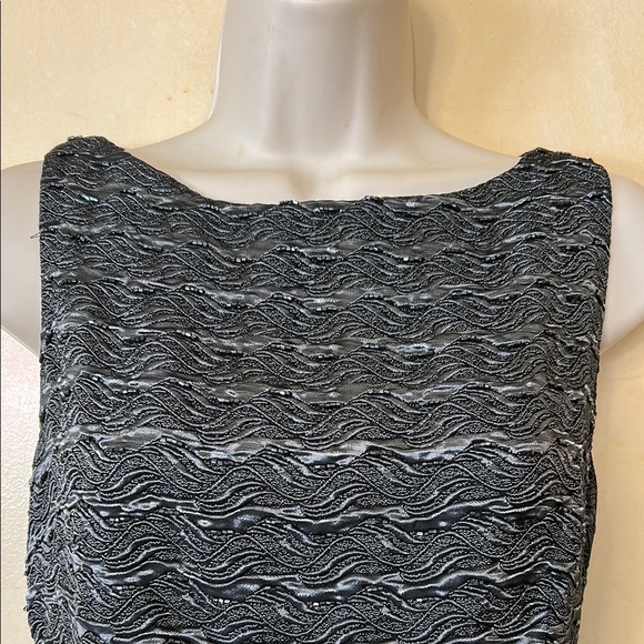 Carmen Marc Valvo Gray Sleeveless Beaded Sheath Dress size 6 - Picture 2 of 12